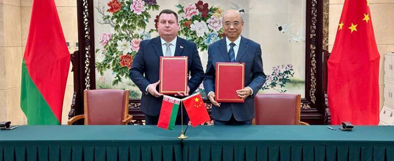 Беларусь и Китай подписали меморандум о сотрудничестве в оборонной сфере