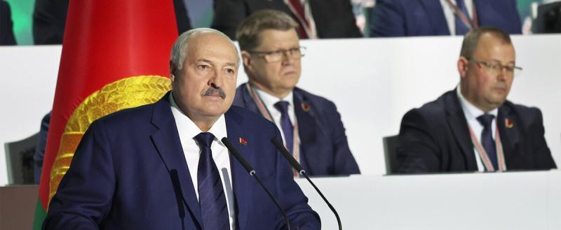 Александр Лукашенко заявил, что его телефоны и его семьи прослушивали США