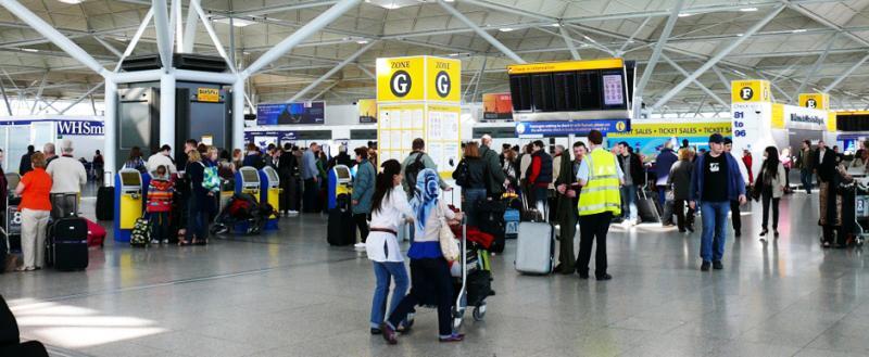 Европейские аэропорты готовятся к рождественскому хаосу из-за забастовок