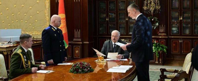 От труда до миграции: Лукашенко расширил для прокуратуры понятие прав человека