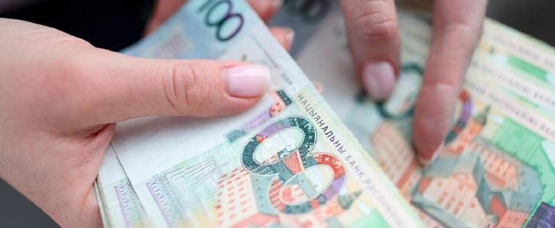 Средняя зарплата в Беларуси снизилась, но не во всех сферах: плюсы тоже есть