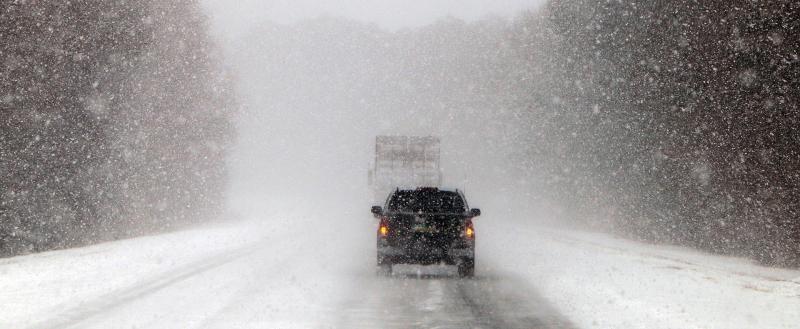 В Беларуси из-за сильного снегопада введен план «Погода». Что это значит?