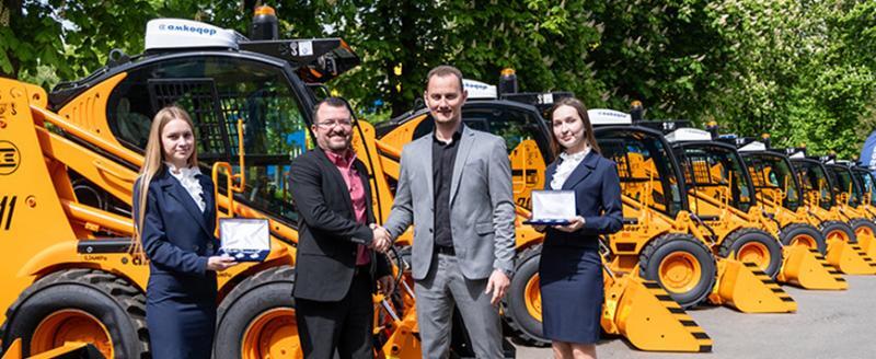 В Никарагуа отправилась вторая партия техники «АМКОДОР»