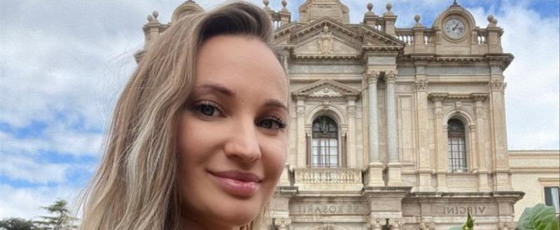 Блогер Юлия Бурцева скончалась после операции по увеличению ягодиц