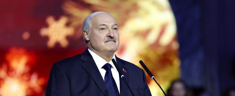 Лукашенко: даже обладая информацией, трудно предсказать развитие «ошалевшего мира»