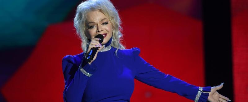 Подпортила себе репутацию: билеты на концерт Долиной могут раздать бесплатно