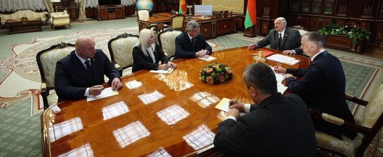 Каждый район – боевая единичка: Лукашенко обозначил приоритет для новых глав исполкомов