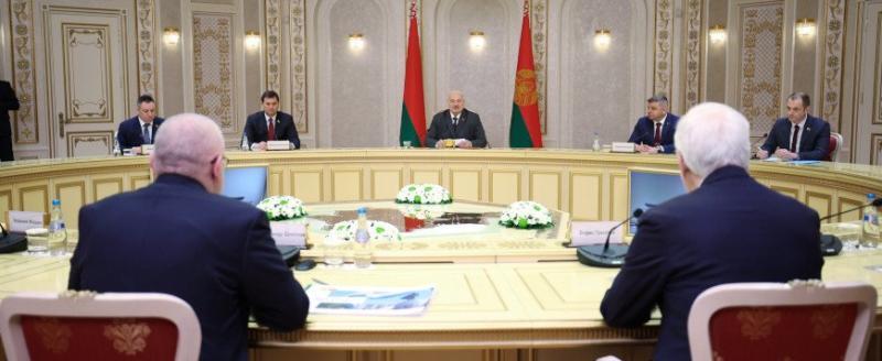 Лукашенко обозначил условие для мира в Украине: Люди, а не территория