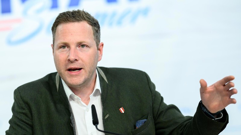 В Австрии требуют отставки главы МИД из-за помощи Украине