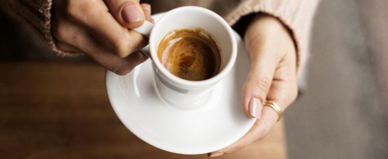 Учёные опровергли миф о вреде кофе для сна