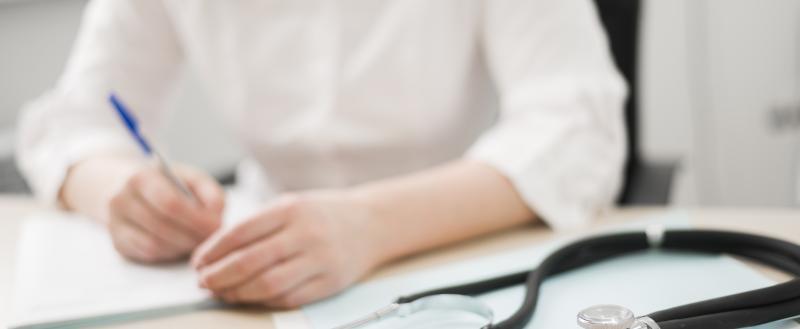 В большие выходные на Радоницу поликлиники Бреста работают по особому графику