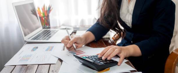 Играла на деньги компании: главбух из Могилева слила $100 тысяч в казино