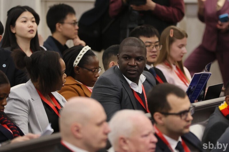 В Брест на Международный форум прибыли более 100 представителей из разных стран