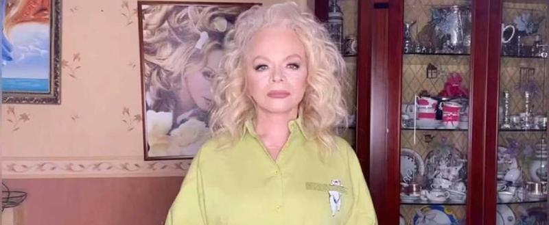 Долина живет в бывшей квартире Стивена Сигала и платит за съем 700 тысяч рублей