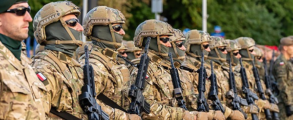 Польша переписывает законы под войну.