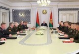 Александр Лукашенко: &laquo;Ни на кого мы нападать не собираемся&raquo;.