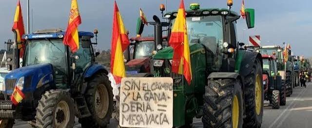 Тракторный марш на Барселону: фермеры Каталонии требуют структурных решений