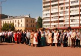 Бал выпускников Ленинского района Бреста "Алые паруса" в Парке культуры и отдыха