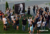 В Бресте на Гребном почтили память солиста Linkin Park