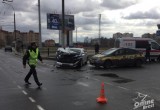 В Бресте произошла авария двух такси и ГАИ (фото)