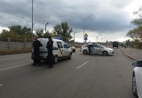 Мужчина в Киеве заблокировал мост, стрелял и угрожал взрывом (видео)