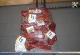 Женщина засунула 44 кг мяса в топливный бак, чтобы провести его через границу (видео)
