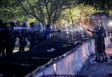 В Миннеаполисе ввели режим ЧС из-за массовых погромов и беспорядков (видео)
