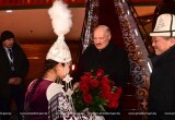 Лукашенко пришлось пешком идти на саммит ЕАЭС из-за сломавшегося Mercedes