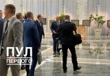 Путин прилетел в Минск с рядом российских чиновник